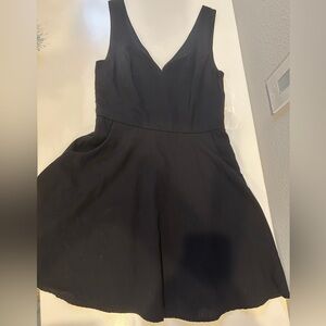 Black mini dress Francesca’s-size small